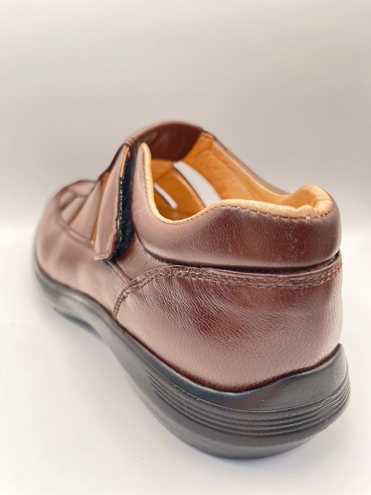 Huarache de Caballero Confort Ardus | Piel de Borrego y Suela Ligera.